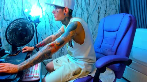 Snapshot of boy_tatto77 chatting on March 2026 02:11:02 PM boy_tatto77 online show from March 2026 02:11:02 PM