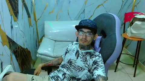 Snapshot of boy_tatto77 chatting on March 2026 12:05:02 PM boy_tatto77 online show from March 2026 12:05:02 PM