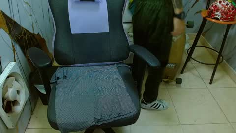 Snapshot of boy_tatto77 chatting on April 2026 12:06:02 PM boy_tatto77 online show from April 2026 12:06:02 PM