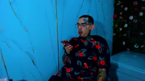 Snapshot of boy_tatto77 chatting on April 2026 01:11:02 AM boy_tatto77 online show from April 2026 01:11:02 AM