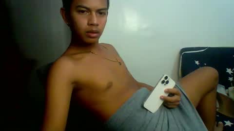 boyax16 online show from December 2024 09:55:02 PM