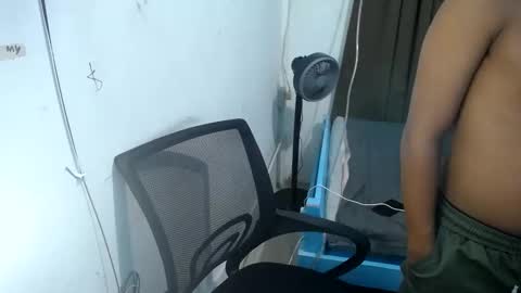 boyax16 online show from February 2025 10:37:02 AM