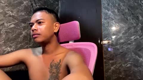 boyax16 online show from November 2025 09:21:01 AM