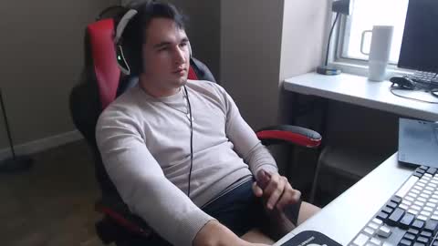 Snapshot of boybigcocks chatting on December 2024 06:22:01 PM For business or to fuck me contact me boybigcocks Follow my OF online show from December 2024 06:22:01 PM