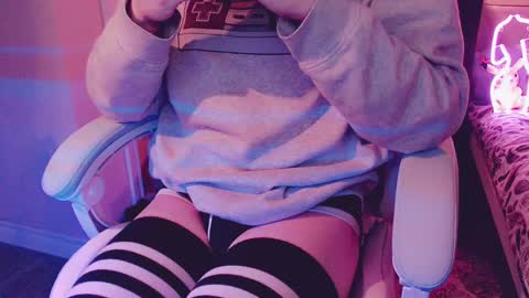 Snapshot of boycurious95 chatting on January 2025 03:07:02 AM Atari online show from January 2025 03:07:02 AM