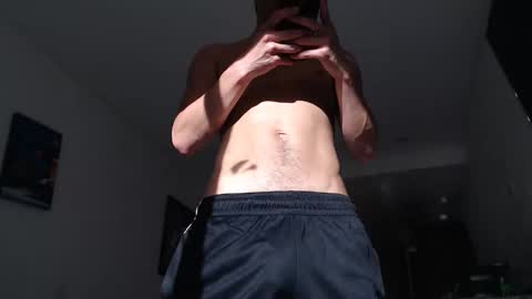 Felipe  online show from November 2025 12:04:01 PM