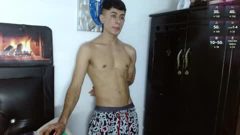 Snapshot of boyg_hots chatting on April 2026 07:41:01 PM boyg_hots online show from April 2026 07:41:01 PM