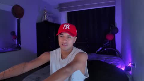 miguel  online show from February 2025 02:31:01 AM