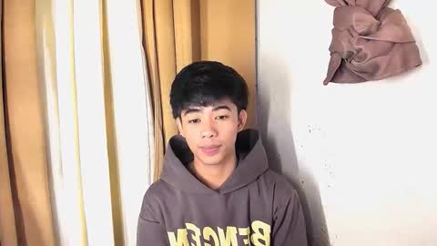 Snapshot of boynextdoor4ux chatting on June 2026 02:17:02 PM HI IM JAMES DONT FORGET GIVE ME THUMBS UP AND JOIN TO MY FANCLUB online show from June 2026 02:17:02 PM