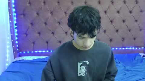 ALEX - TAYLER  -MIKE online show from December 2024 05:30:02 PM