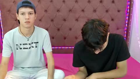 ALEX - TAYLER  -MIKE online show from December 2024 01:49:02 PM