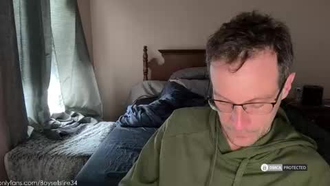 Snapshot of boysetsfire34 chatting on February 2026 05:27:01 PM boysetsfire34 online show from February 2026 05:27:01 PM