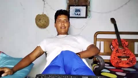 Snapshot of boysex1124 chatting on January 2025 01:46:01 PM andrew online show from January 2025 01:46:01 PM