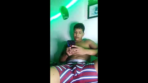 Snapshot of boysex1124 chatting on February 2026 12:59:02 AM andrew online show from February 2026 12:59:02 AM