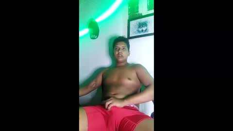 Snapshot of boysex1124 chatting on April 2026 12:44:02 AM andrew online show from April 2026 12:44:02 AM