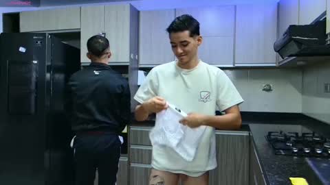 Snapshot of boysgang_sex chatting on February 2025 11:31:01 AM Angelo Mark Fernando Taylor online show from February 2025 11:31:01 AM