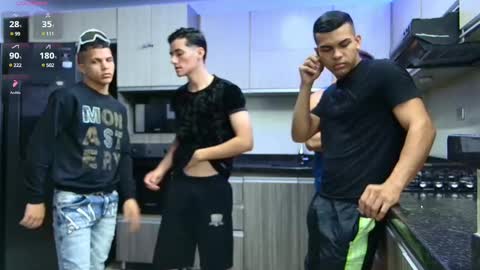 Snapshot of boysgang_sex chatting on February 2025 11:25:01 AM Angelo Mark Fernando Taylor online show from February 2025 11:25:01 AM