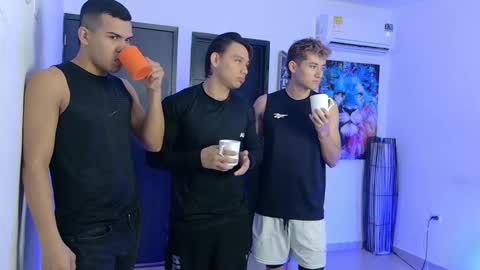 Snapshot of boysgang_sex chatting on November 2025 11:43:02 AM Angelo Mark Fernando Taylor online show from November 2025 11:43:02 AM