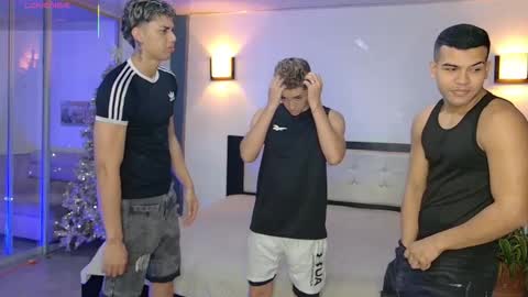 Snapshot of boysgang_sex chatting on November 2025 11:35:01 AM Angelo Mark Fernando Taylor online show from November 2025 11:35:01 AM