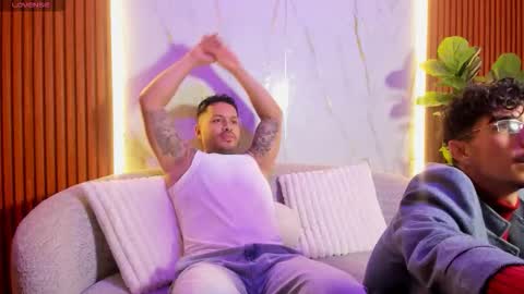 Snapshot of boysonfiree chatting on October 2025 11:45:02 AM boysonfiree online show from October 2025 11:45:02 AM