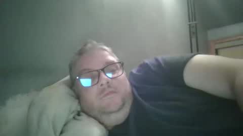 Snapshot of bozo81 chatting on October 2025 11:02:01 PM bozo81 online show from October 2025 11:02:01 PM