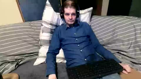 bponie1 online show from April 2026 11:13:02 PM