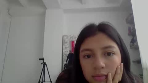 brad_and_emma293215 online show from November 2025 04:29:02 PM