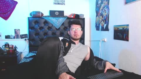 brad hot boy online show from March 2025 06:59:02 PM