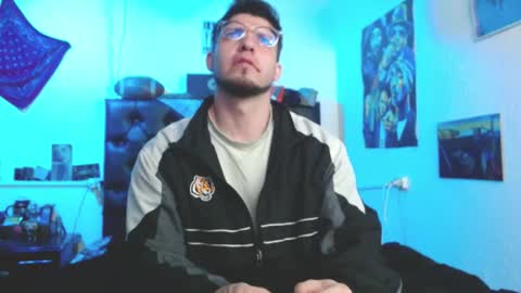 brad hot boy online show from September 2025 02:16:02 AM