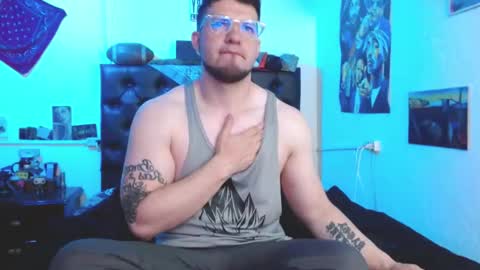 Snapshot of brad_hot_boy chatting on January 2026 03:25:02 PM brad hot boy online show from January 2026 03:25:02 PM