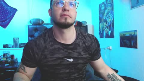 Snapshot of brad_hot_boy chatting on February 2026 04:02:01 PM brad hot boy online show from February 2026 04:02:01 PM