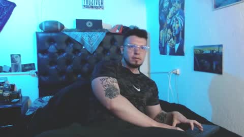 Snapshot of brad_hot_boy chatting on February 2026 04:27:02 PM brad hot boy online show from February 2026 04:27:02 PM