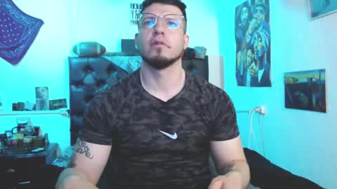 Snapshot of brad_hot_boy chatting on March 2026 03:28:01 PM brad hot boy online show from March 2026 03:28:01 PM