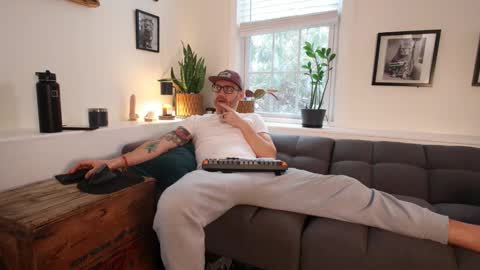 BradBronton online show from January 2026 01:16:02 PM