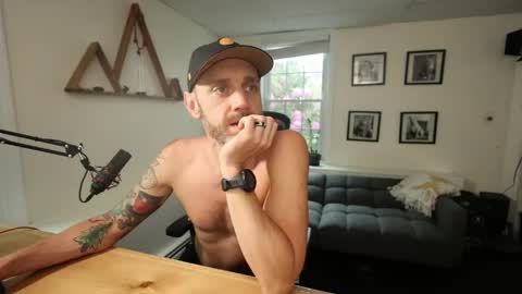 BradBronton online show from May 2026 10:52:02 PM
