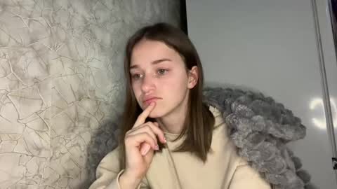 Snapshot of bralkissy chatting on March 2026 06:34:02 PM Kate online show from March 2026 06:34:02 PM