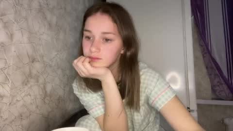 Snapshot of bralkissy chatting on April 2026 05:54:02 PM Kate online show from April 2026 05:54:02 PM