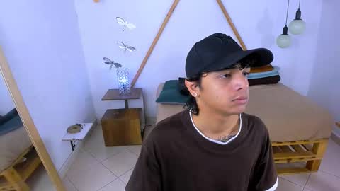 Snapshot of brand_hades chatting on October 2025 06:39:02 PM B R A N D online show from October 2025 06:39:02 PM