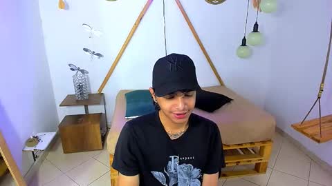 Snapshot of brand_hades chatting on October 2025 01:57:02 PM B R A N D online show from October 2025 01:57:02 PM