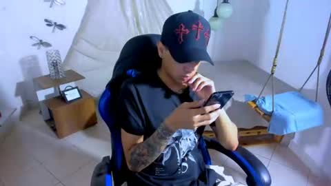 Snapshot of brand_hades chatting on June 2026 02:05:02 AM B R A N D online show from June 2026 02:05:02 AM