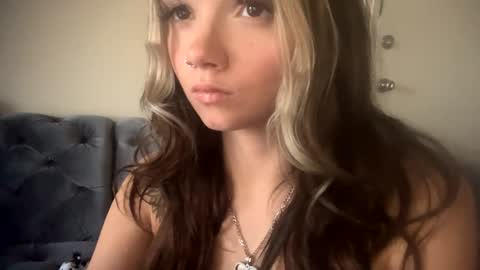 Snapshot of brandiiixo chatting on January 2025 09:02:01 PM brandiiixo online show from January 2025 09:02:01 PM