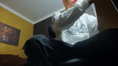 BrandonTateX online show from November 2025 05:40:02 AM