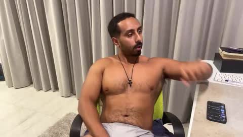 Daddy online show from November 2025 01:33:02 PM