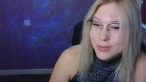 Snapshot of brandy__stars chatting on January 2025 03:57:01 AM Belle online show from January 2025 03:57:01 AM