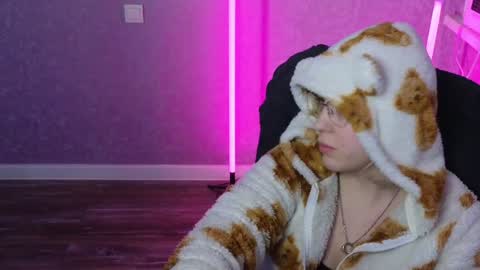 Snapshot of brandy__stars chatting on January 2025 04:06:01 AM Belle online show from January 2025 04:06:01 AM