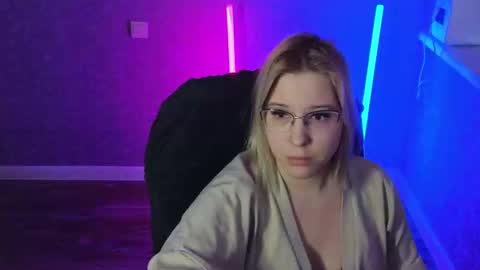 Snapshot of brandy__stars chatting on February 2025 06:09:02 AM Belle online show from February 2025 06:09:02 AM