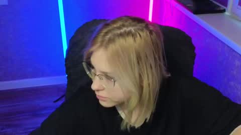 Snapshot of brandy__stars chatting on February 2025 01:57:01 AM Belle online show from February 2025 01:57:01 AM