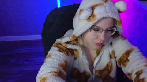 Snapshot of brandy__stars chatting on February 2025 02:08:02 AM Belle online show from February 2025 02:08:02 AM