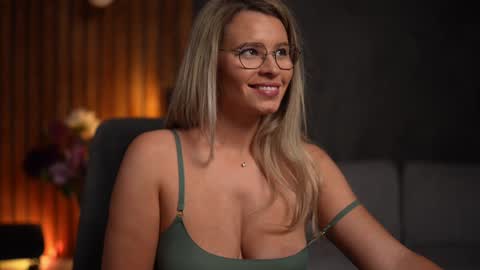 Snapshot of brandywhite chatting on January 2025 05:05:01 AM Alex online show from January 2025 05:05:01 AM