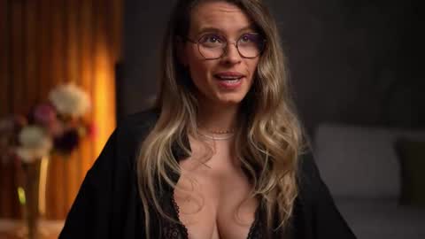 Snapshot of brandywhite chatting on November 2025 05:17:01 AM Alex online show from November 2025 05:17:01 AM